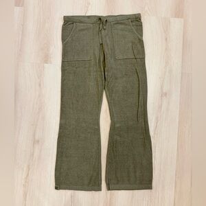 Barefoot Dreams CozyChic Ultra Lite Green Pants Bootcut Size Medium M